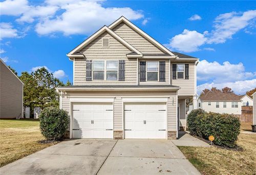 7097 Skippingstone Way, Douglasville, GA, 30134-7067 | Card Image