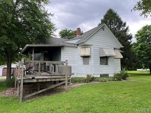 1367 Historic Old Route 66, Staunton, IL, 62088 | Card Image