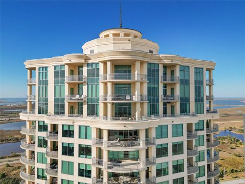 tw2606-801 E Beach Dr, Galveston, TX, 77550-3364 | Card Image