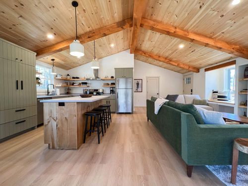 15 Abenaki Avenue, Conway, NH, 03813 | Card Image