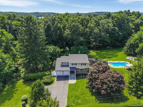 3 Pheasant Pl, Carmel, NY, 10512-1612 | Card Image