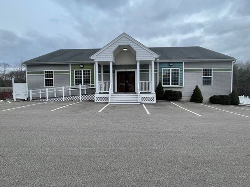 8 Charlesview Rd, Hopedale, MA, 01747-1553 | Card Image