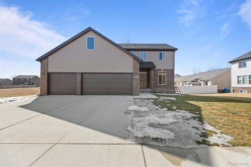 30242 Weathervane Woods Dr, New Haven, MI, 48048-1871 | Card Image