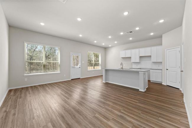 11069 Magnolia Bend Dr, House other with 3 bedrooms, 3 bathrooms and 2 parking in Conroe TX | Image 5