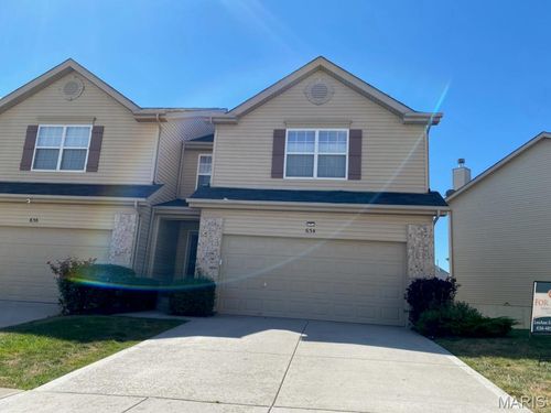 634 Country Heights Dr, Lake St Louis, MO, 63367-5830 | Card Image