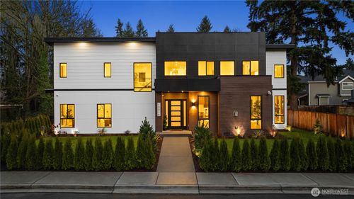 10416 130th Ave Ne, Kirkland, WA, 98033-4747 | Card Image