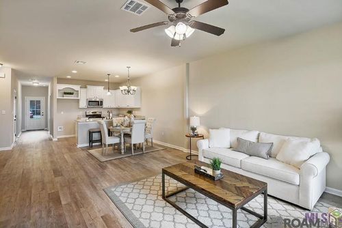 17461 Berkshire Dr, Prairieville, LA, 70769-5690 | Card Image