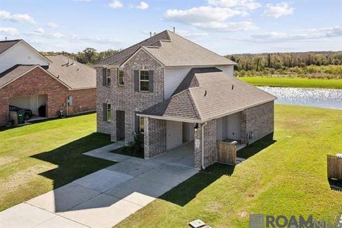 5376 Windswept Ln, Zachary, LA, 70791-5375 | Card Image