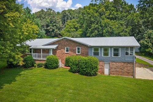 695 Jim Hennessee Rd, Sparta, TN, 38583-1115 | Card Image