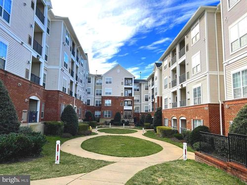 437-4852 Eisenhower Ave, ALEXANDRIA, VA, 22304-7336 | Card Image