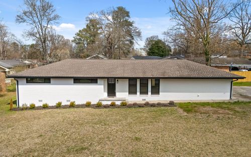 47 Elaine Cir, Fort Oglethorpe, GA, 30742-3860 | Card Image