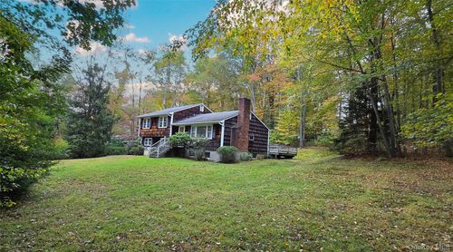 28 Carolyn Way, Somers, NY, 10589-2625 | Card Image