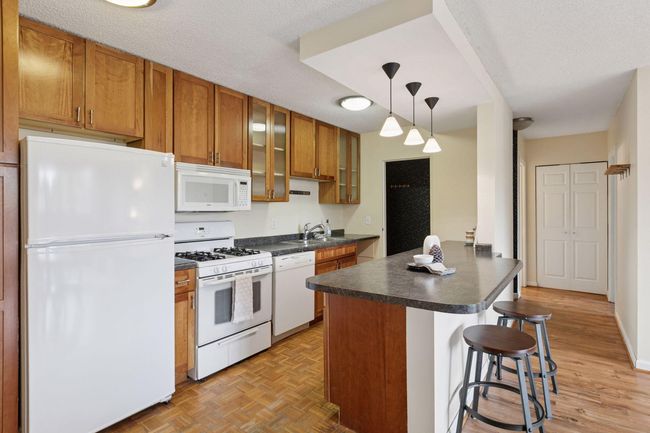 Kitchen | Image 14