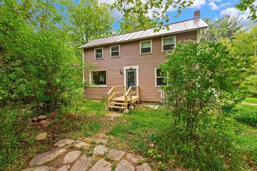 1757 Wildlife Rd, White River Junction, VT, 05001-9585 | Card Image