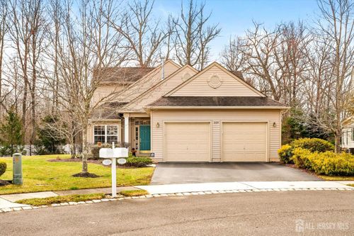 109 Fontaine Ct, Monroe, NJ, 08831-5990 | Card Image