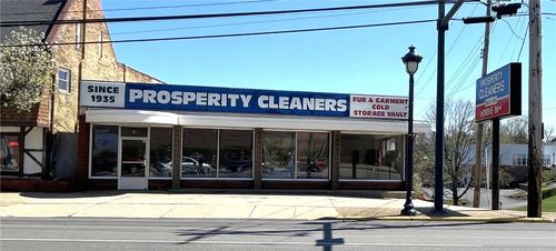 4145 Brownsville Rd, Brentwood, PA, 15227-3306 | Card Image