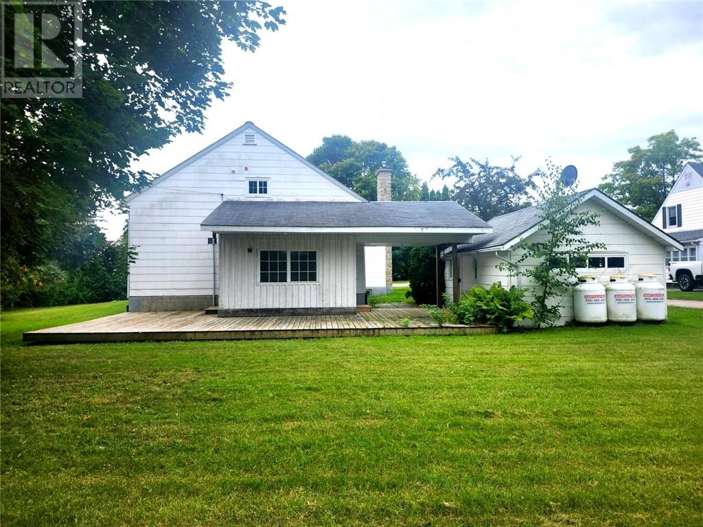 Residential in Little Current 4