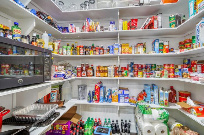 View of pantry | Image 20