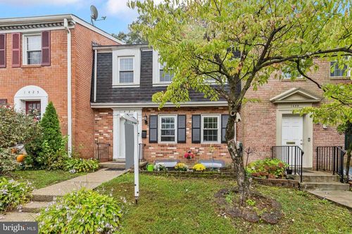 1427 Admiral Dr, WOODBRIDGE, VA, 22192-2602 | Card Image