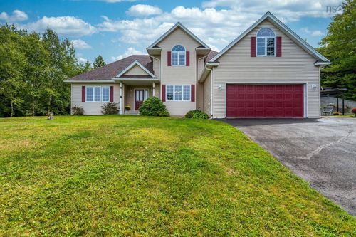 51 Parklyn Crt, Upper Tantallon, NS, B3Z1M5 | Card Image