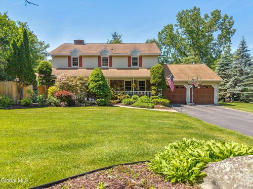 7 Hickory Ln, Averill Park, NY, 12018-9680 | Card Image
