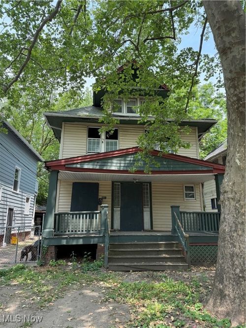 9901 Columbia Ave, Cleveland, OH, 44108-2921 | Card Image