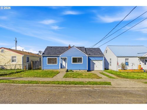 320 Juniper St, Sweet Home, OR, 97386-1935 | Card Image