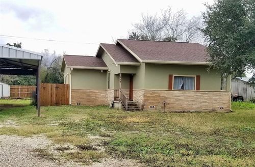 502 E Tips St, Three Rivers, TX, 78071 | Card Image