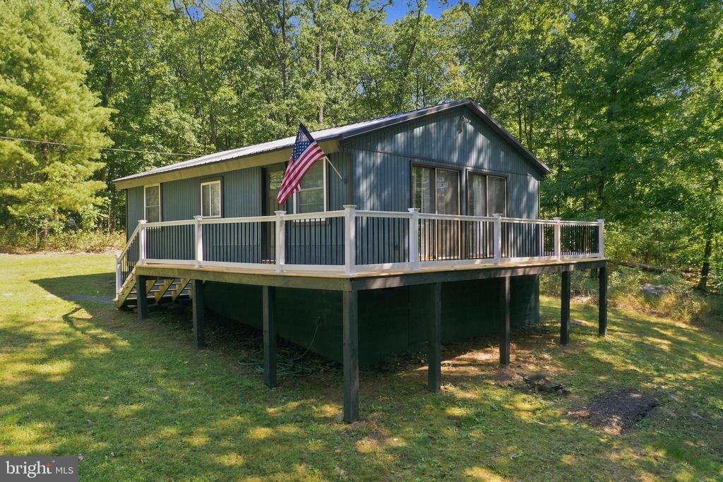 Residential in HEDGESVILLE 5
