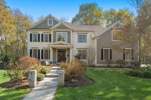84 Glendale Rd, Needham, MA, 02492-1358 | Card Image