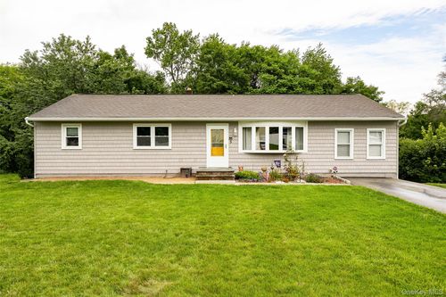 5 Ardmore Dr, Wappingers Falls, NY, 12590-4301 | Card Image