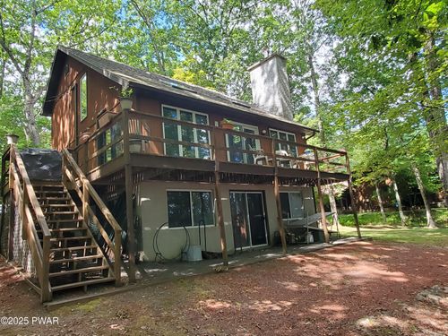 212 Fawn Lake Dr, Hawley, PA, 18428-4011 | Card Image