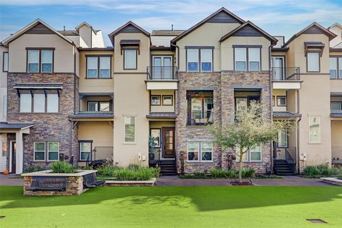 2648 Fountain Key Blvd, Houston, TX, 77008-5501 | Card Image