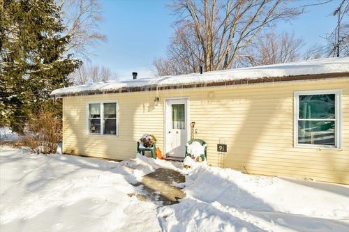 91 Hathaway Inn Dr, Saint Albans, VT, 05478-7184 | Card Image