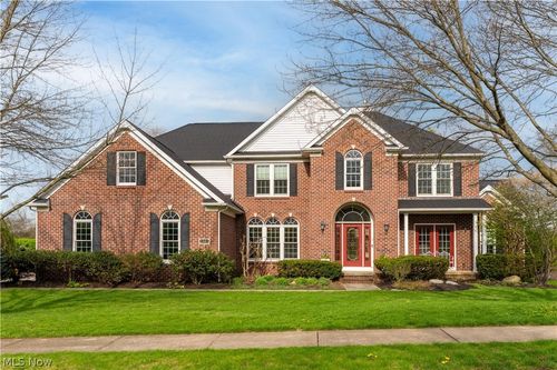 1561 Pilgrims Knob Se, Canton, OH, 44709-4840 | Card Image