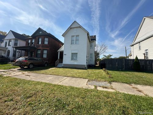 5815 Loraine St, Detroit, MI, 48208-1561 | Card Image