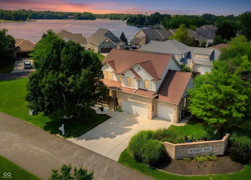 1020 Sunset Bay, Cicero, IN, 46034-9129 | Card Image