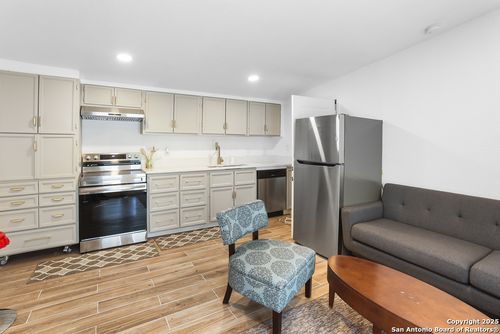 2-127 Loy Dr, San Antonio, TX, 78228-3935 | Card Image