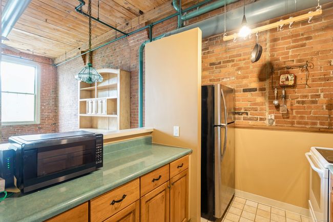 APT-214 - 92 Main St, Condo with 2 bedrooms, 2 bathrooms and 2 parking in Deep River CT | Image 8