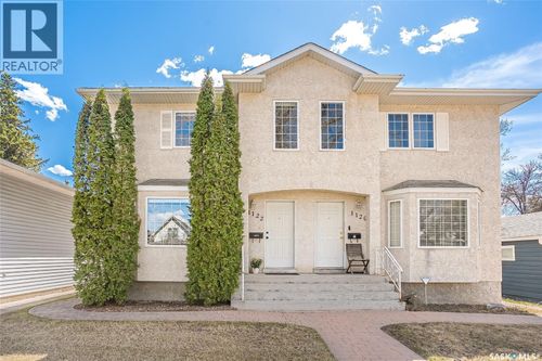 1122 12th St E, Saskatoon, SK, S7H0E2 | Card Image