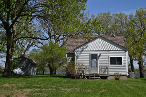 4948 110th St, Dolliver, IA, 50531-7529 | Card Image