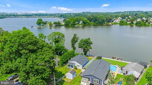 204 Wagners Ln, Baltimore, MD, 21221-7052 | Card Image