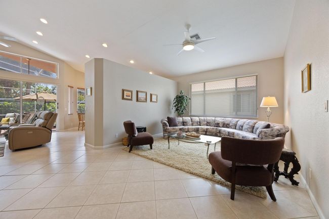 8926 Agliana Cir, House other with 3 bedrooms, 2 bathrooms and null parking in Boynton Beach FL | Image 9