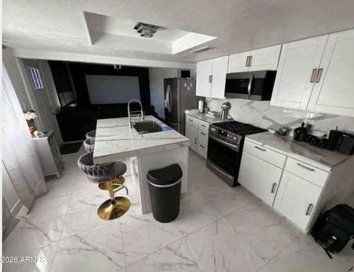 8830 W Glenrosa Avenue, Phoenix, AZ, 85037 | Card Image