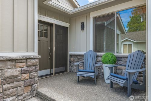 9002 Gleneagle Dr, Blaine, WA, 98230-5720 | Card Image