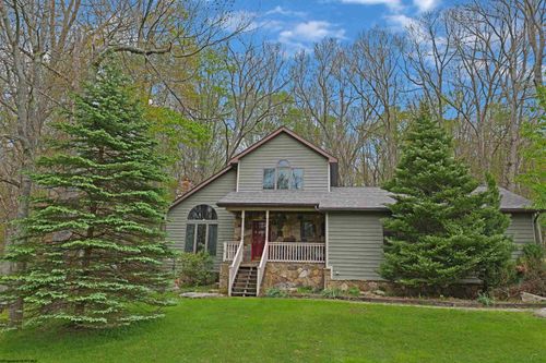 17 Goldfinch Ln, Terra Alta, WV, 26764-2629 | Card Image