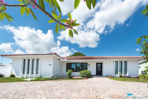 4700 Mckinley St, Hollywood, FL, 33021-4749 | Card Image