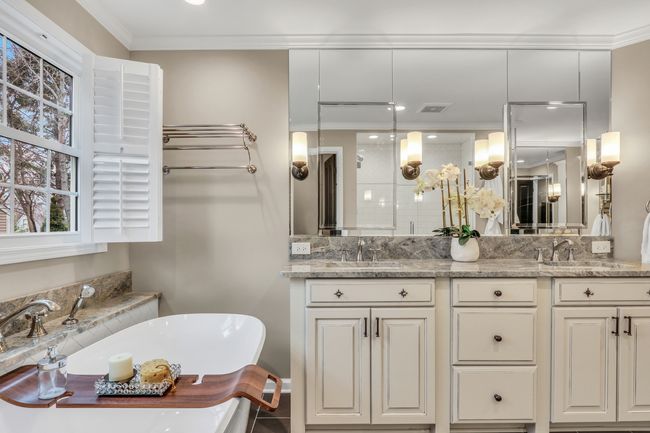 4461 Longmeadow Dr, House other with 4 bedrooms, 4 bathrooms and 3 parking in Gurnee IL | Image 37