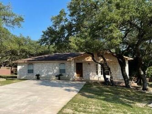 1285 Canyon Bnd, Canyon Lake, TX, 78133-6148 | Card Image