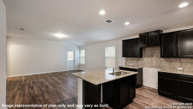 14827 Sabine Loop Rd, House other with 3 bedrooms, 2 bathrooms and null parking in San Antonio TX | Image 14